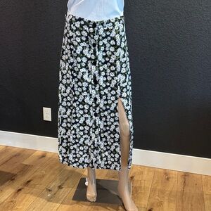 Floral Black and White double slit Women's Skirt medium